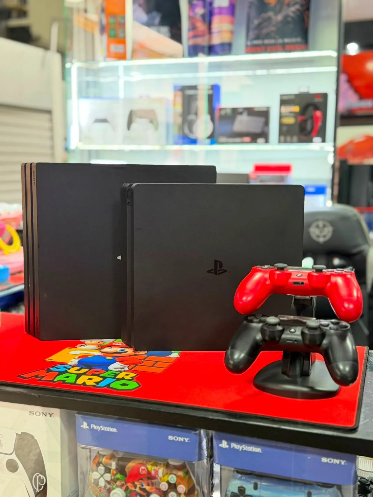 PLAYSTATION 4 SLIM